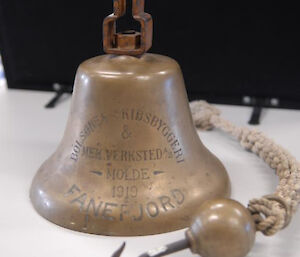 The brass ship’s bell with the words Fanefjord 1919 inscribed.