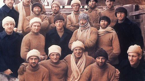 Expeditioner group photograph