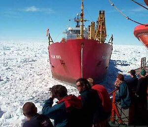 The Polar Bird under tow