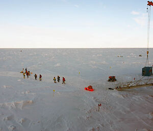 Expeditioners begin their first scientific transect on the sea ice (Photo: Wendy Pyper)