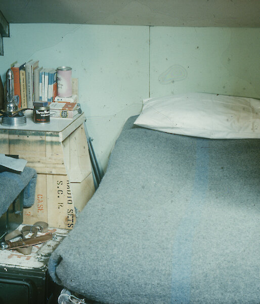 Sleeping cubicle, Biscoe hut 1954