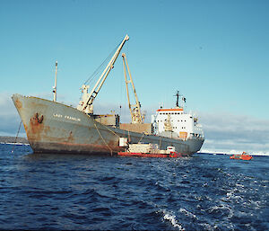 Lady Franklin unloading at Davis, 1983