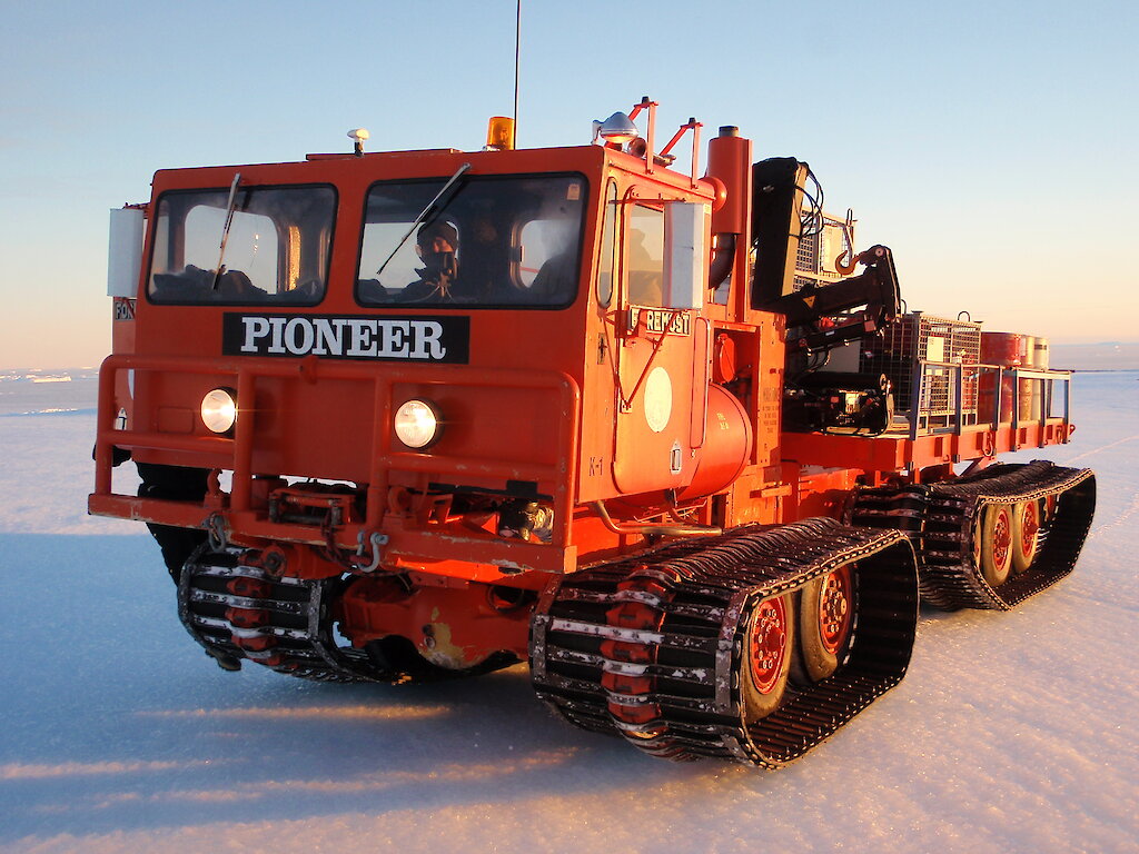 Nodwell and Foremost Pioneer tracked vehicles — Australian Antarctic