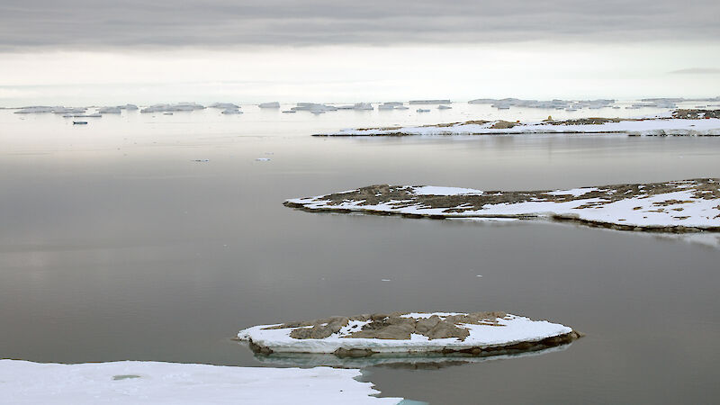 Islands and ice in Newcomb Bay on the Budd Coast