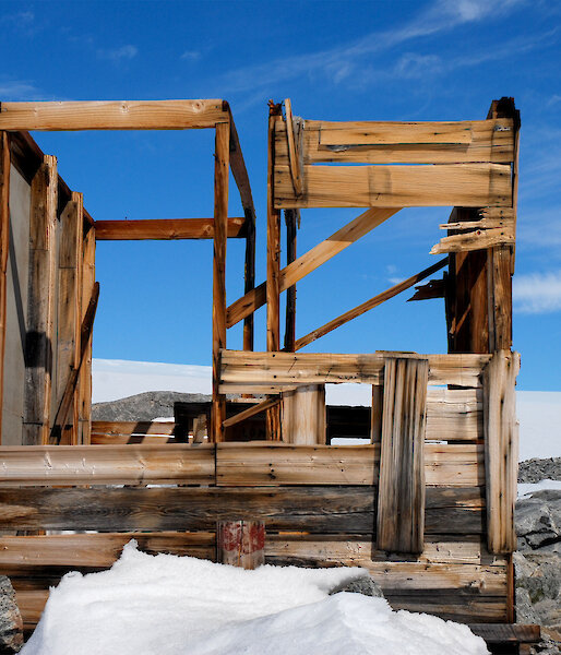 Transit Hut northern wall
