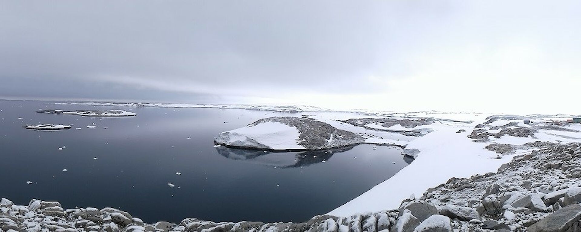 Panarama of Newcomb Bay with Casey on the right