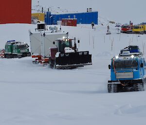 Blue Hagg followed by the tractor and then green hagg separting Station