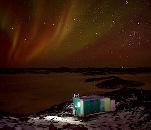 Bandits Hut under an aurora