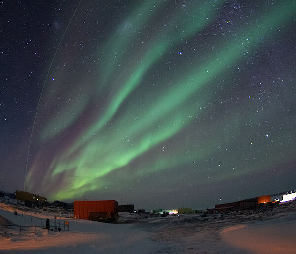 Aurora and LIDAR beam