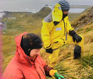 Jez with a Buzzy covered beanie and Greg on the slopes of the Macquarie Island plateau