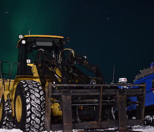 Mawson’s Caterpillar Wheel Loader bathed in an another amazing aurora.