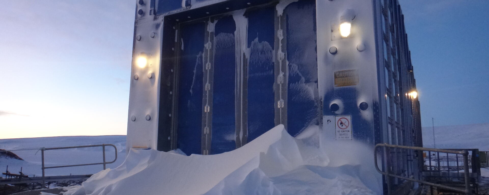 Snow blocking the entry to the Balloon Shed : Mawson Station.
