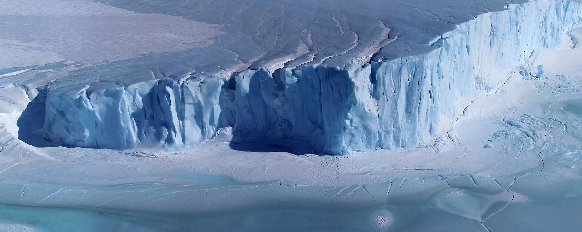 ice cliff meets sea ice