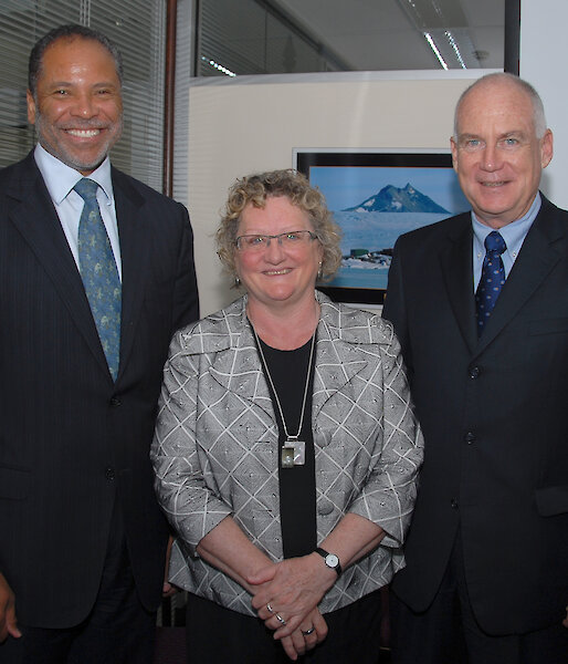 Lyn with US Consulate General Principal Officer, Michael Thurston and US Embassy Chargé d’Affaires, Dan Clune