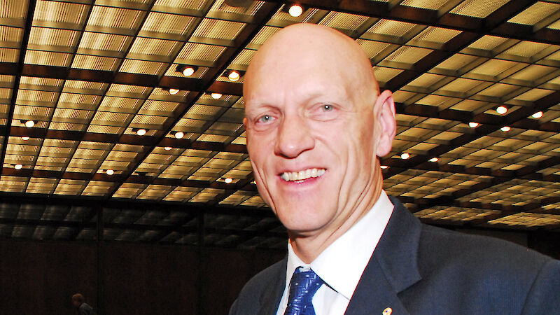 Minister Peter Garrett at the ministerial meeting to mark the 50th anniversary of the Antarctic Treaty.