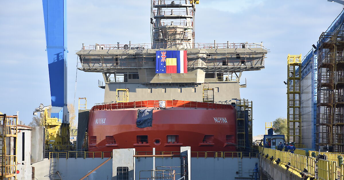 Novigating Bridge Navigation bridge tops icebreaker – Australian Antarctic Program (News ...