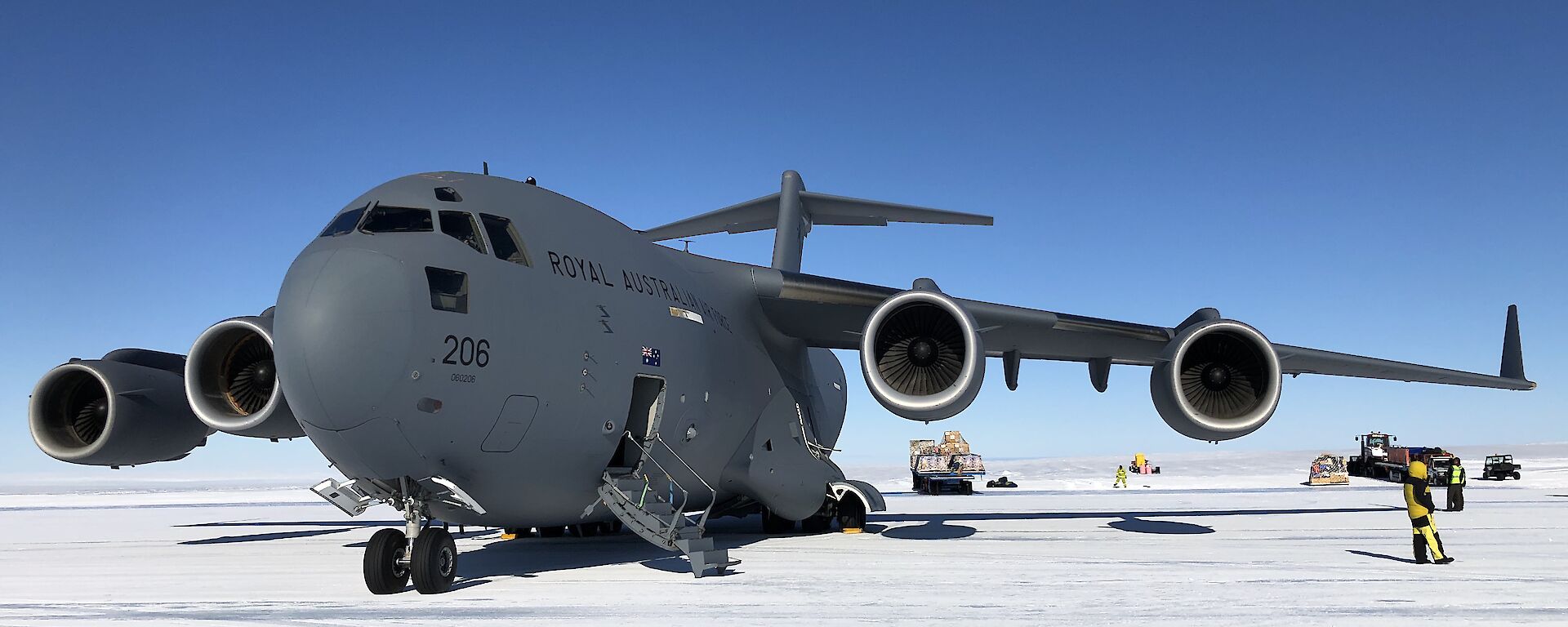 C17 Globemaster III aircraft on the ice