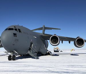 C17 Globemaster III aircraft on the ice