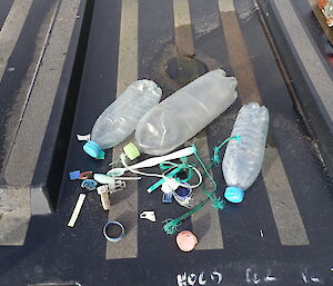 Collection marine debris