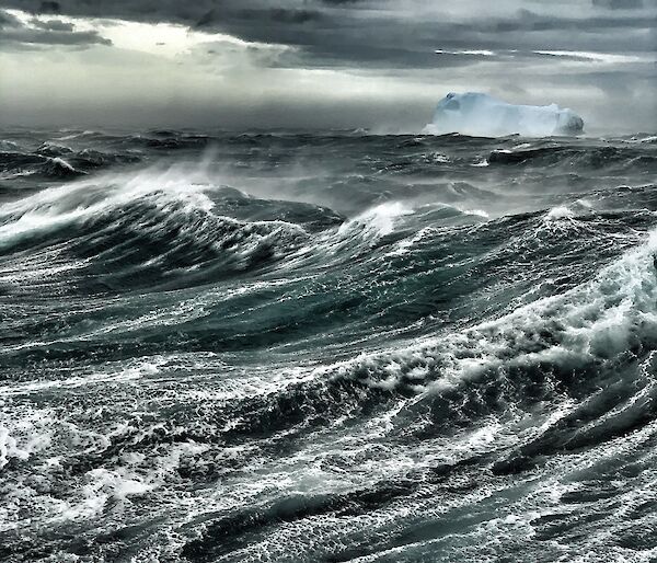 Choppy waves of the Southern Ocean