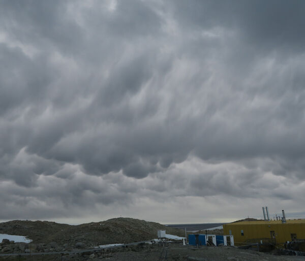 Up and down draught activity over the science building at Casey