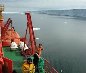 Tourists take in the bergs on the scenic route to Transect 2