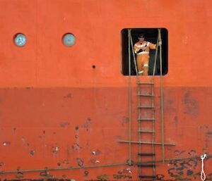 Precarious rope ladder exit from the Aurora Australis