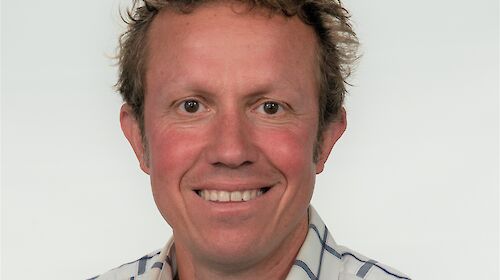 Smiling man, portrait photo
