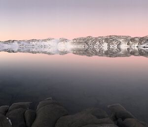 A closer panorama of Deep Lake and the beautiful reflections