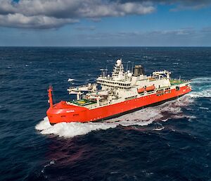 RSV Nuyina crosses the southern Indian Ocean