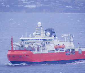 RSV Nuyina in the River Derwent