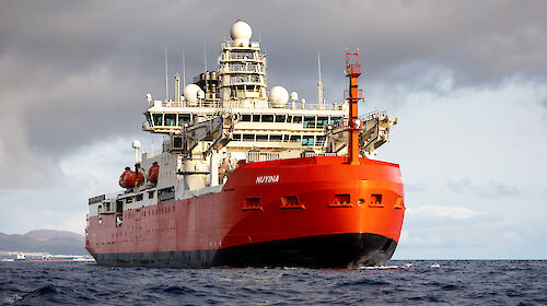 Starboard view of Nuyina in the ocean.