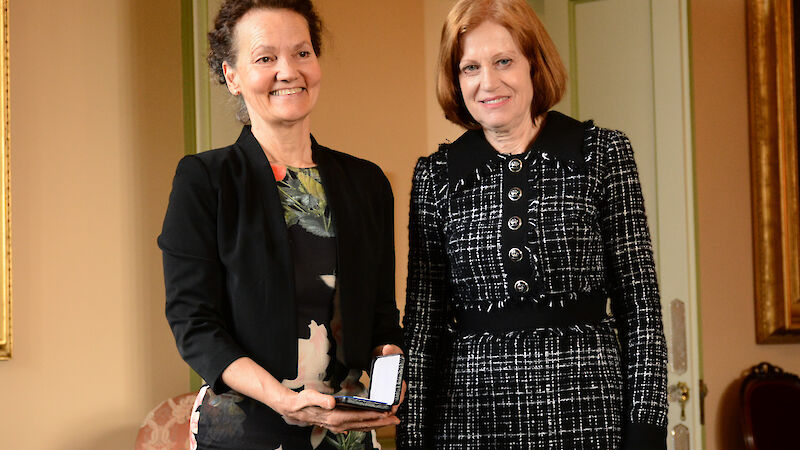 Antarctic medal recipient for 2021, Dr Patti Virtue with Her Excellency the Honourable Barbara Baker AC, Governor of Tasmania