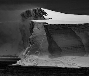 Iceberg on route to Davis Station