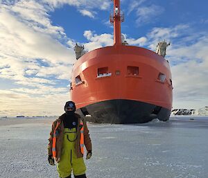 Pete Hargreaves standing in front of RSV Nuyina