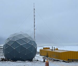 anaresat_radome_communications