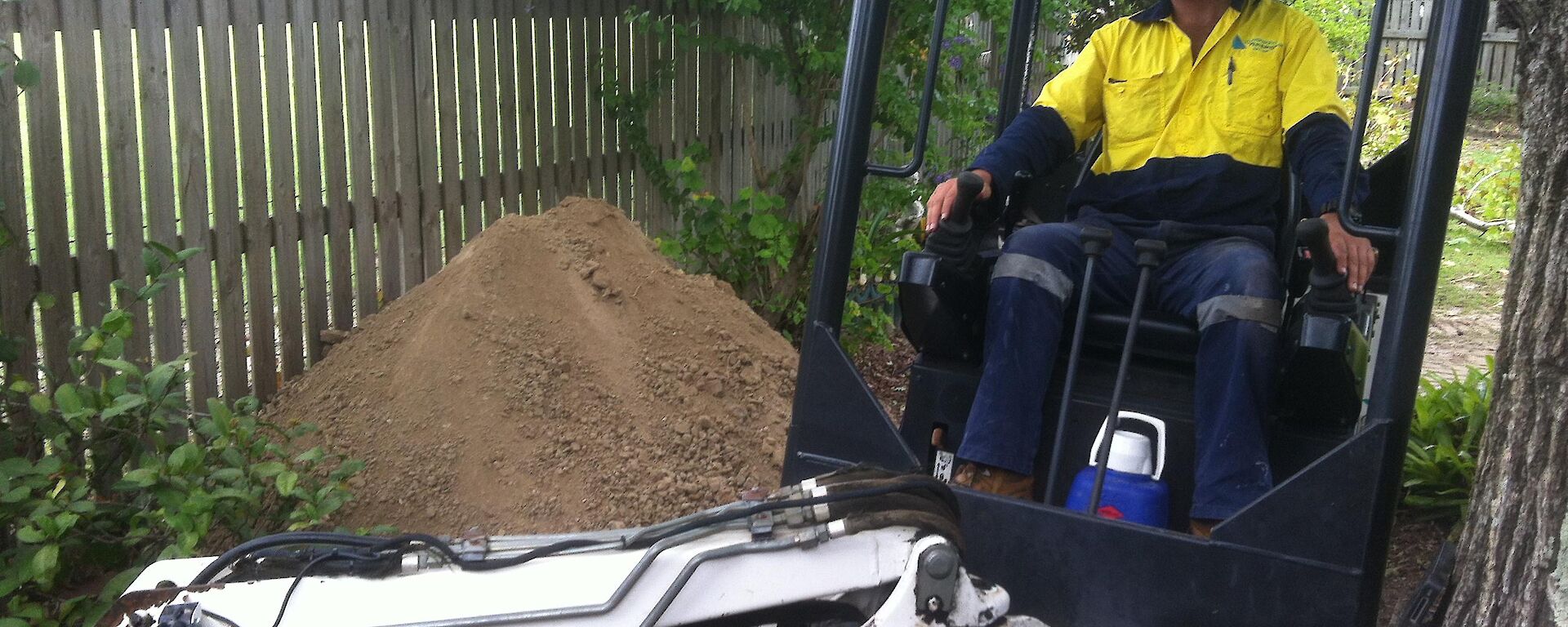 Mitch Operating a 1.7t excavator