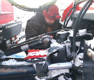Steel does not like -25 degrees, but Jason sure does