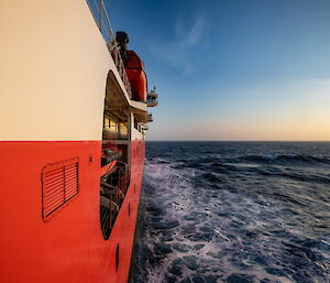 Looking up the side of ship towards the bow and horizon