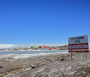 The welcome sign on West Arm states 'Its Home It's Mawson'