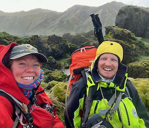 Tommy and Dr Mell Wells take a selfie. They are hoking at Hurd Point proper