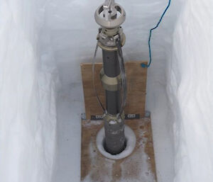 View of the top of the eclipse drill immersed in the ice bore hole