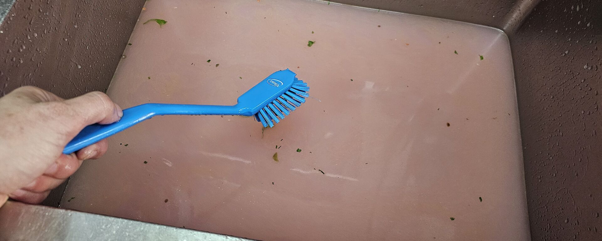 A gross sink of cloudy water