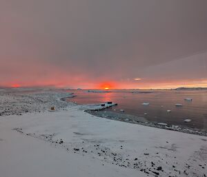 A sunset in Antarctica