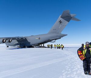 A C17 aircraft on the ice runway